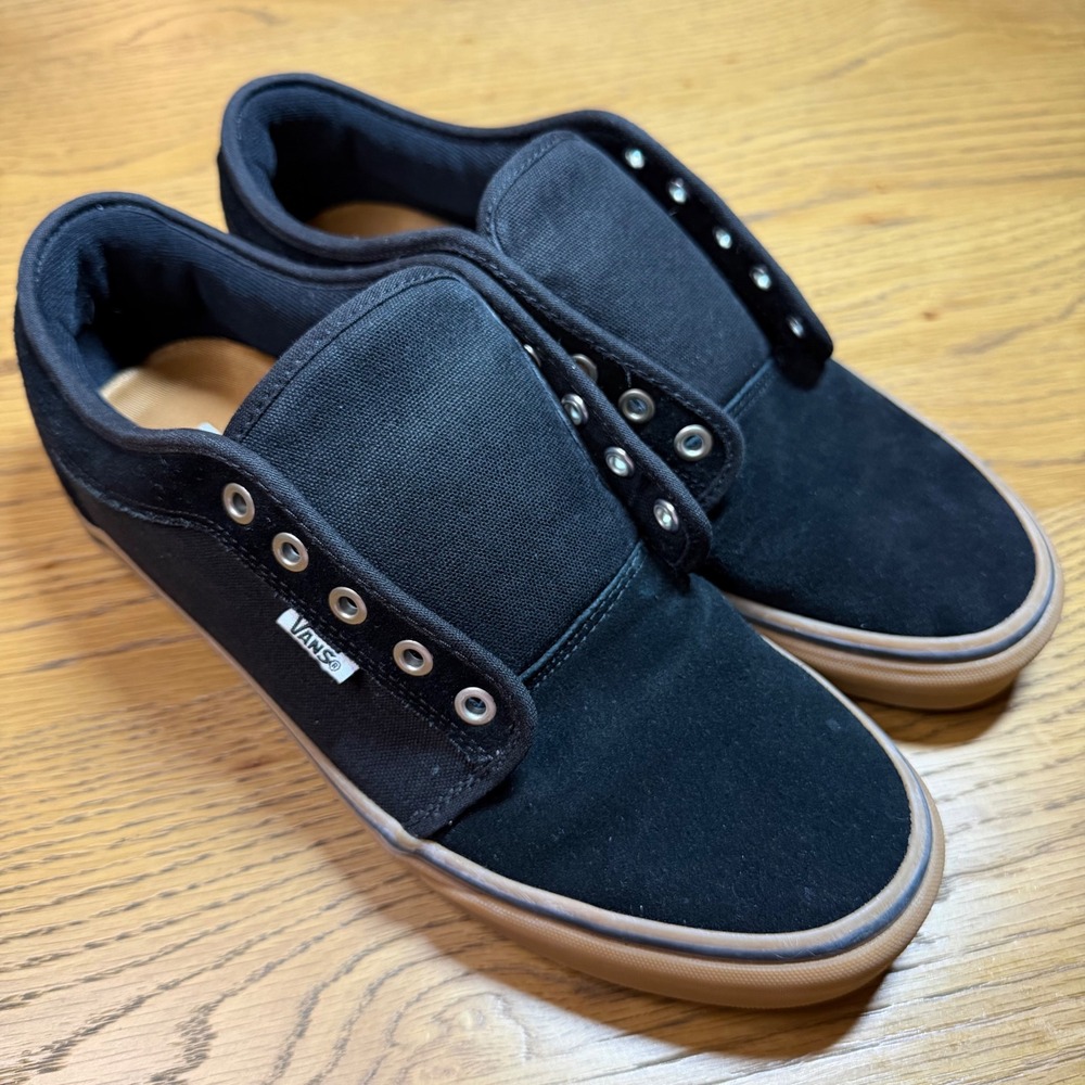 Vans Chukka Low Pro Black Gum Suede Canvas Skate Shoes Mens UltraCush HD Size 10